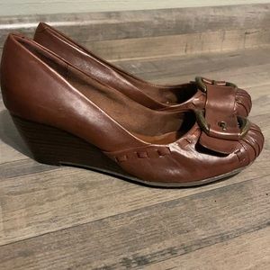 Bare Traps Wedge Dress Shoes
